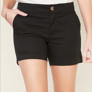 NWT! Old Navy Mid Rose Everyday Twill Short